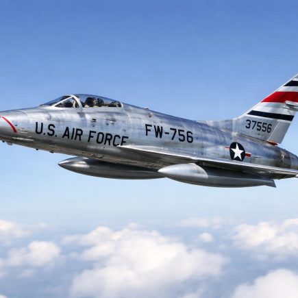 f-100-super-sabre-ciel-bleu